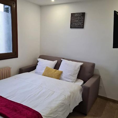 Studio Entierement Equipe Avec Veranda Commune Neuilly-sur-Marne Exterior foto